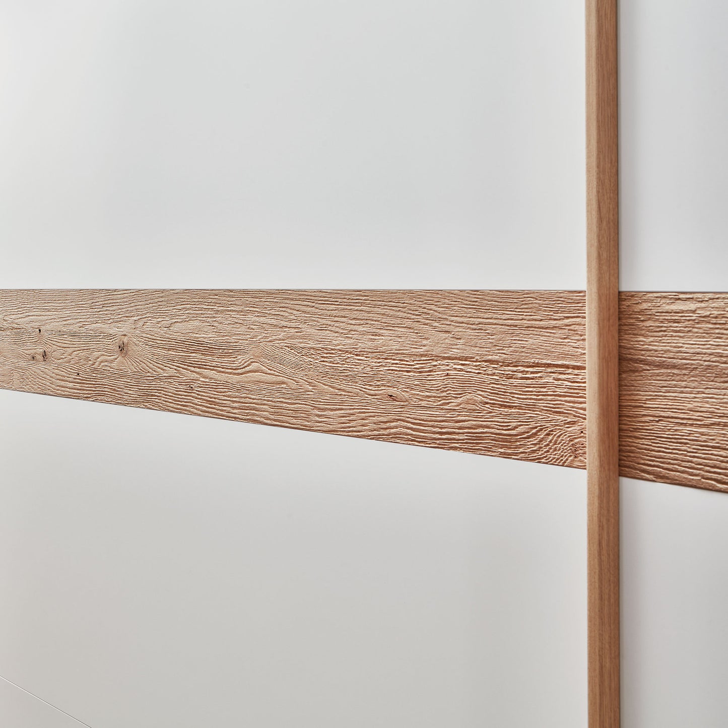 detailaufnahme schwebetürenschrank