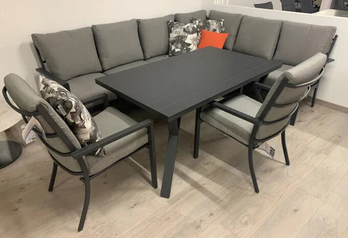 Dining Lounge Sergio