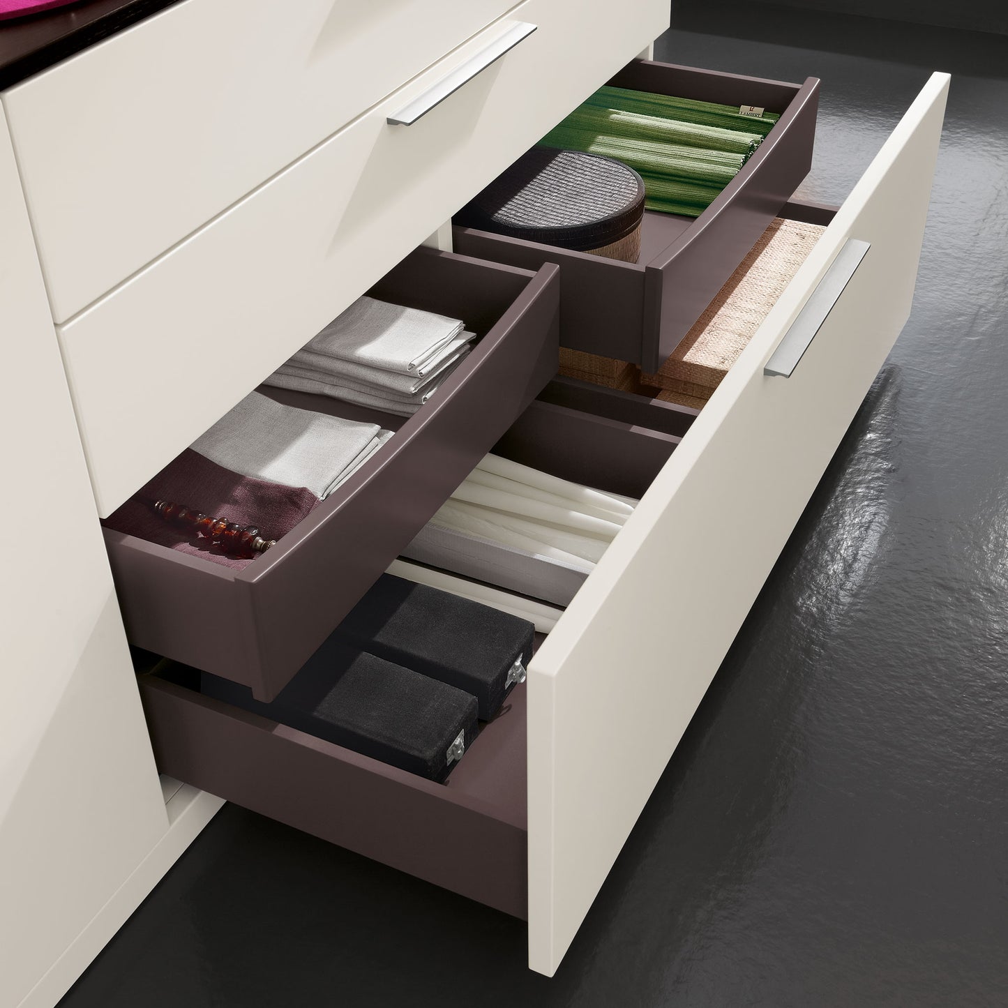 Möbelprogramm KARA-SYSTEM